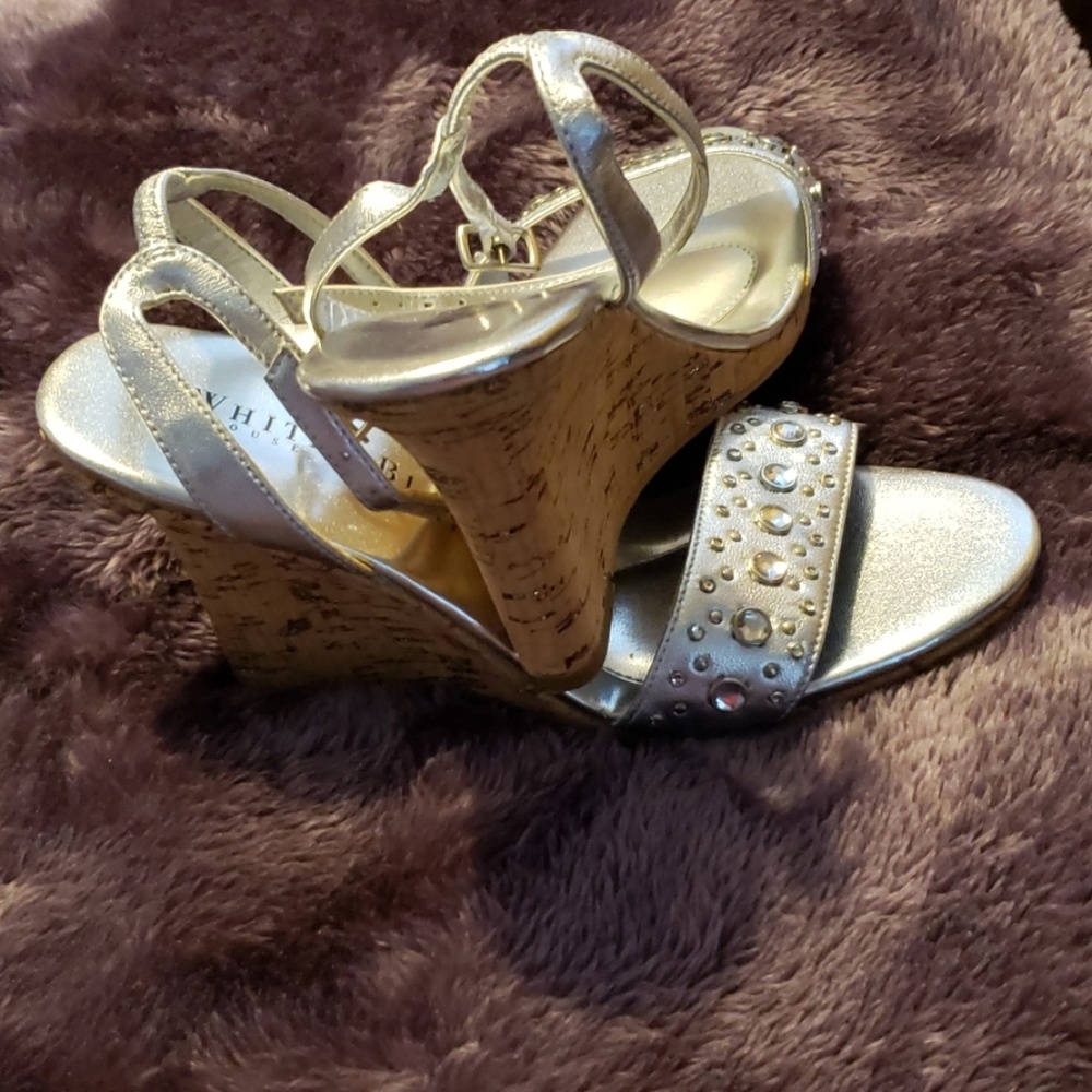 Shoes - Picture 4 of 4